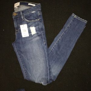 Frame Jeans NWT